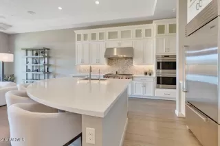 Photo #6: 6313899 Listing