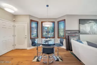 Photo #5: 6313909 Listing 