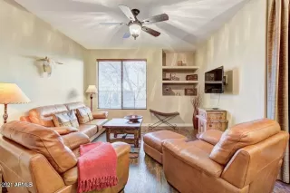 Photo #5: 6314631 Listing