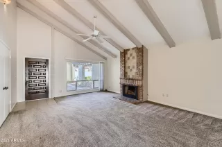 Photo #4: 6315222 Listing