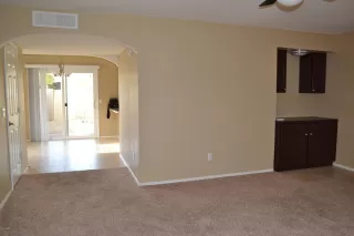 Photo #4: 6315305 Listing