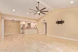 Photo #2: 6315417 Listing 