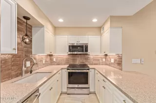 Photo #5: 6315417 Listing 