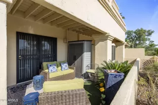 Photo #6: 6315697 Listing