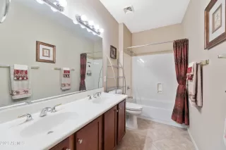 Photo #6: 6315829 Listing