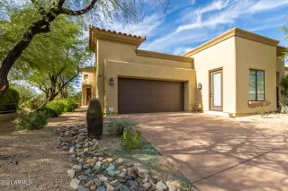 Photo #6: 6315900 Listing 