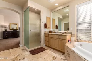 Photo #6: 6316004 Listing