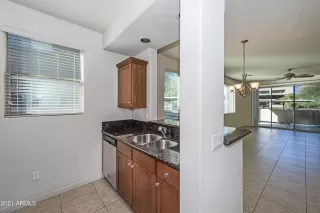 Photo #5: 6316068 Listing