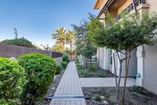 Photo #2: 6316532 Listing