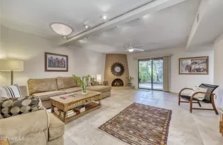 Photo #3: 6316774 Listing 