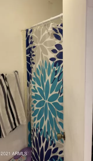 Photo #3: 6317059 Listing