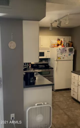 Photo #6: 6317059 Listing