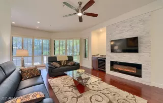 Photo #3: 6317177 Listing