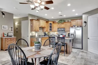 Photo #4: 6317303 Listing