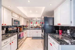 Photo #5: 6317356 Listing 