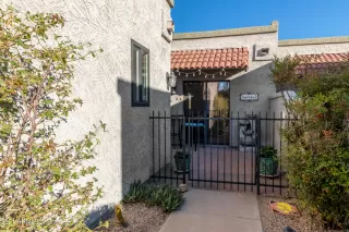 Photo #4: 6317361 Listing