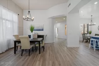 Photo #5: 6317459 Listing