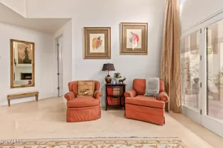 Photo #5: 6317715 Listing