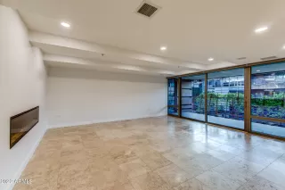 Photo #2: 6317872 Listing 