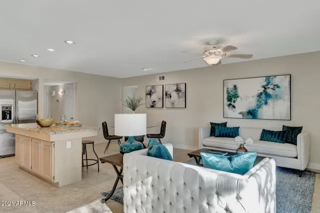 MLS: 6318016 Condo For Sale