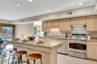 Photo #1: 6318016 Listing