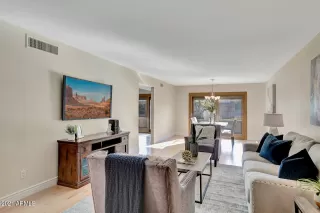 Photo #4: 6318016 Listing