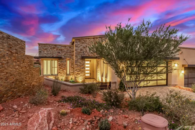 MLS: 6318029 Condo For Sale