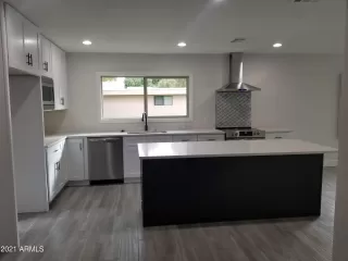 Photo #3: 6318057 Listing