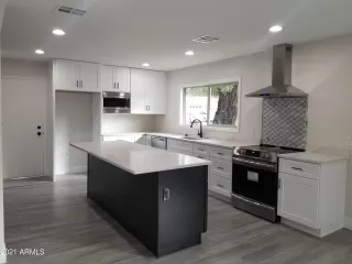 Photo #4: 6318057 Listing