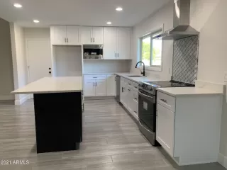 Photo #5: 6318057 Listing