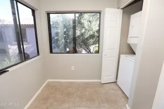 Photo #5: 6318061 Listing 