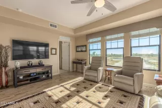 Photo #5: 6318151 Listing