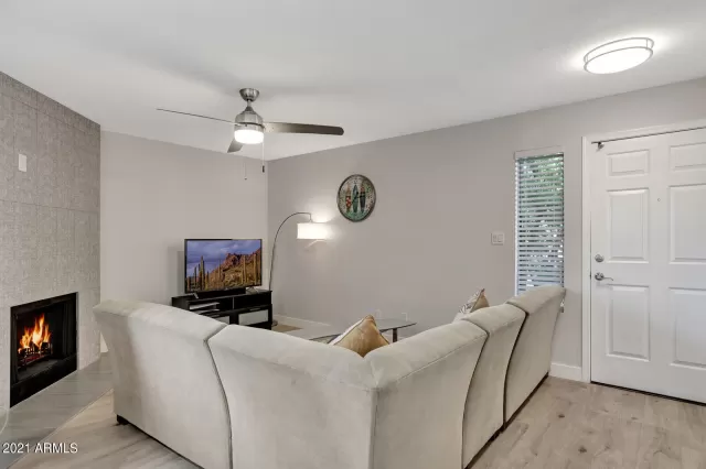 MLS: 6318333 Condo For Sale