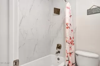 Photo #6: 6318333 Listing 