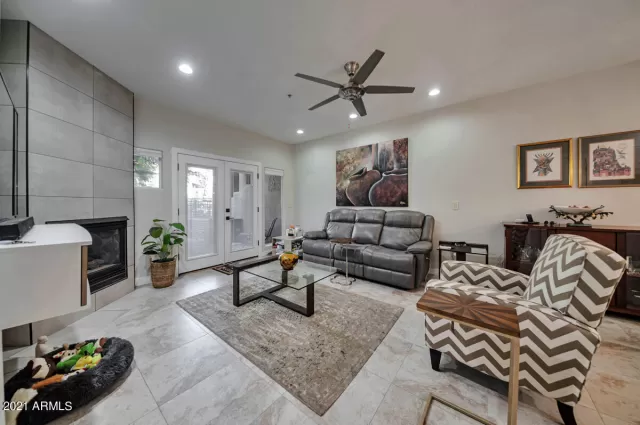 MLS: 6318371 Condo For Sale