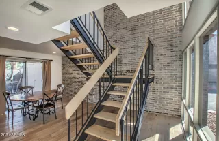 Photo #2: 6318895 Listing