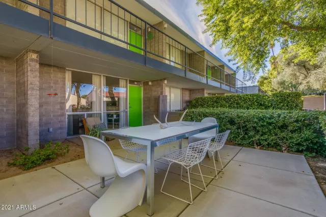 MLS: 6318986 Condo For Sale