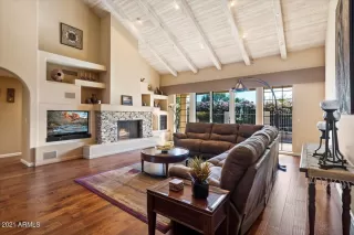 Photo #4: 6319144 Listing