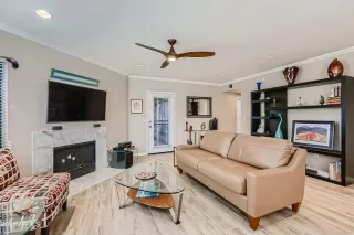 Photo #3: 6319154 Listing