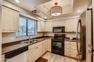 Photo #6: 6319154 Listing