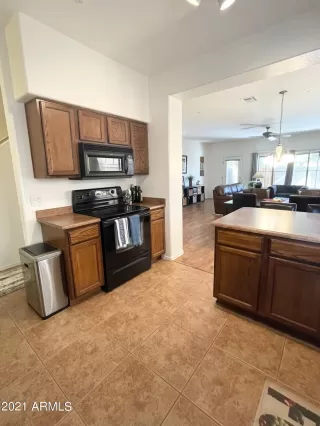 Photo #4: 6319489 Listing