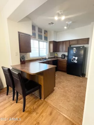 Photo #5: 6319489 Listing