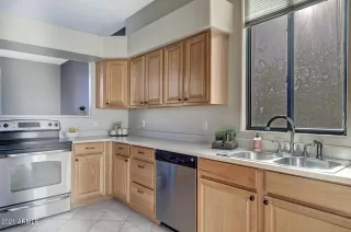 Photo #5: 6319499 Listing