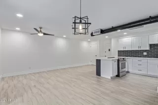 Photo #3: 6319536 Listing 