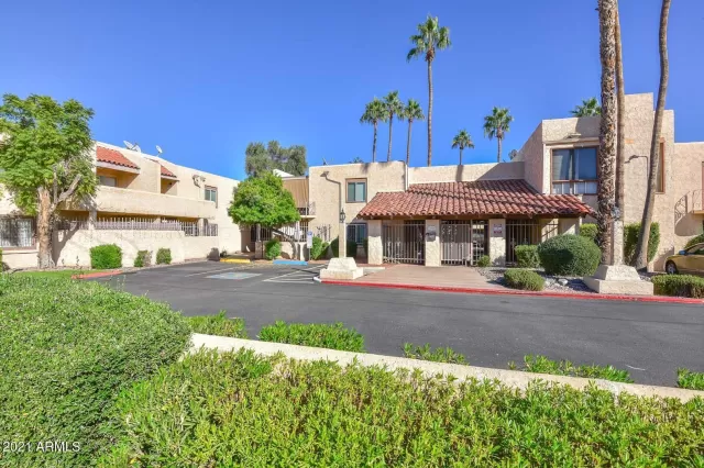 MLS: 6319567 Condo For Sale