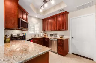 Photo #5: 6319662 Listing