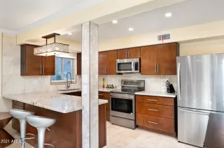 Photo #2: 6319820 Listing