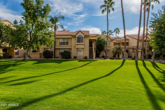 MLS: 6319968 Condo For Sale