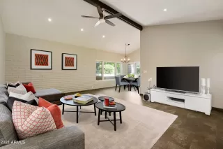 Photo #2: 6320031 Listing 