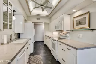 Photo #5: 6320031 Listing 